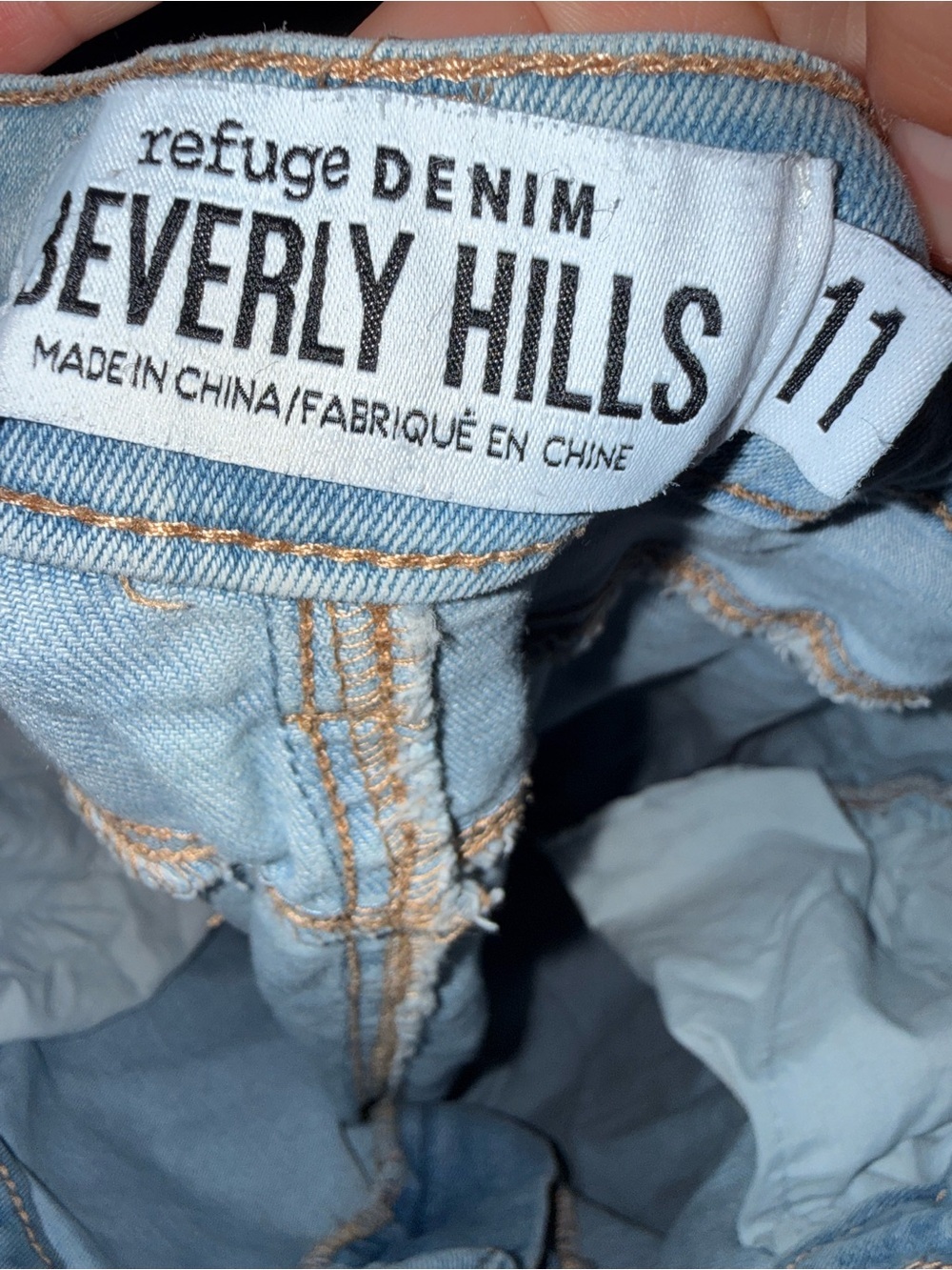 Light Wash Women’s Jeans - Classic High-Rise Fit - Picture 3 of 3